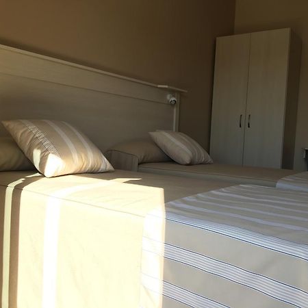 Hostal Los Encinares Villanueva de Córdoba Екстериор снимка