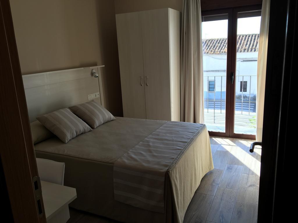 Hostal Los Encinares Villanueva de Córdoba Екстериор снимка