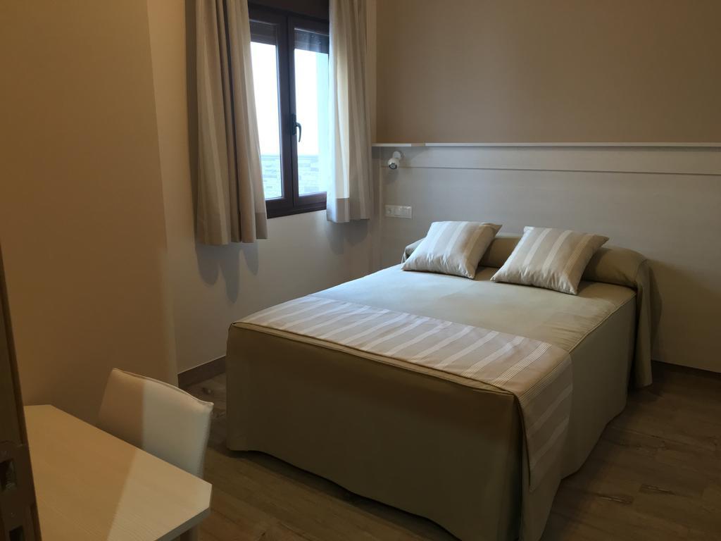Hostal Los Encinares Villanueva de Córdoba Екстериор снимка