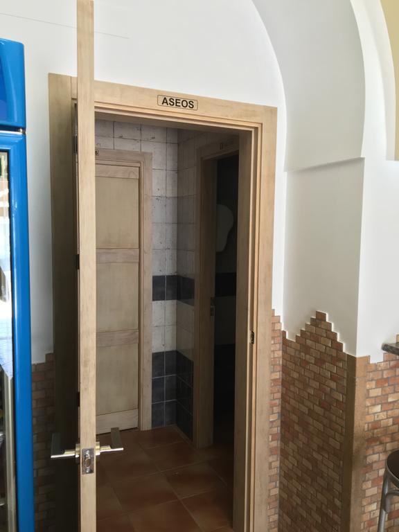 Hostal Los Encinares Villanueva de Córdoba Екстериор снимка