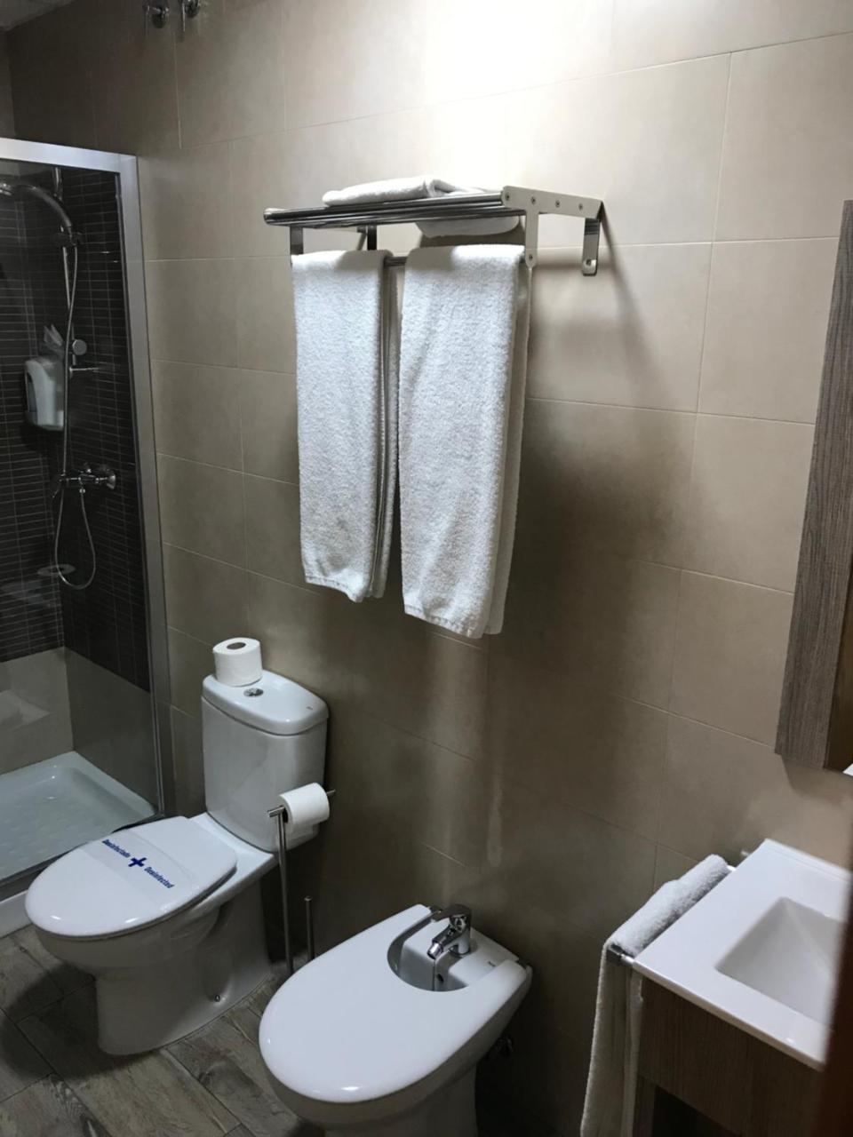 Hostal Los Encinares Villanueva de Córdoba Екстериор снимка